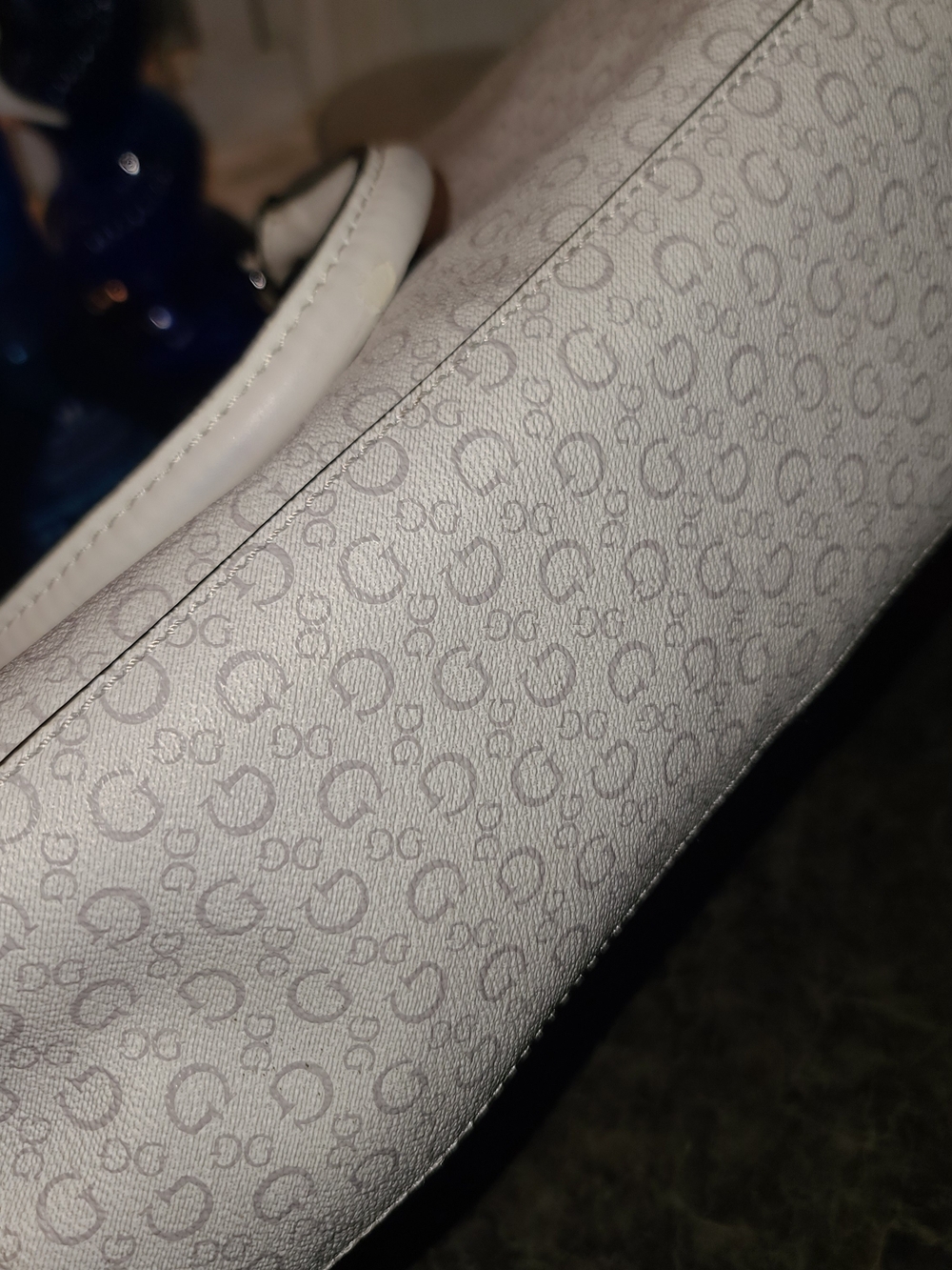 GUESS Women's White Signature Satchel Bag - Picture 4 of 5